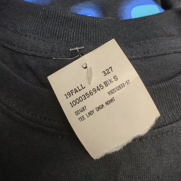 NWT Lady Gaga Enigma Las Vegas black short sleeve t-shirt womens Small - Picture 8 of 9